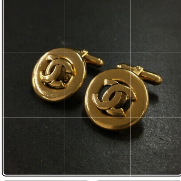 Authentic CHANEL CC Logo Circle Gold Tone Cuff Links 💝 - Picture 1 of 5
